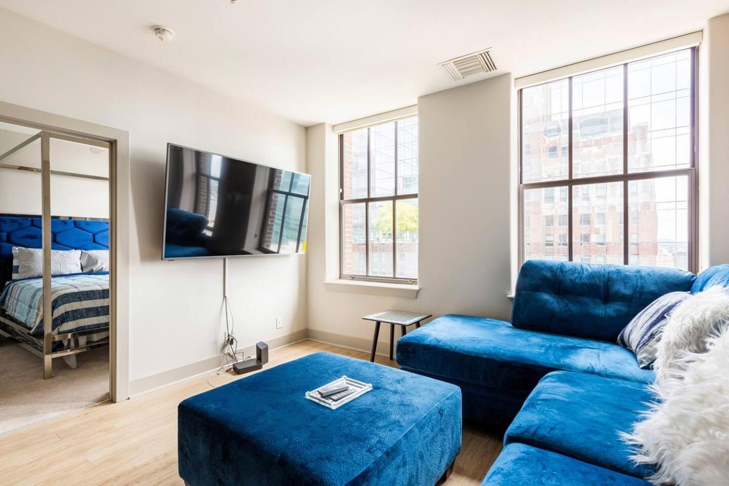 Luxury Inner Harbor Apartment Baltimore Exterior photo